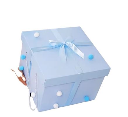 Custom-made Colorful World-Cover Garment Carton with Magnetic Closure and Paper Board