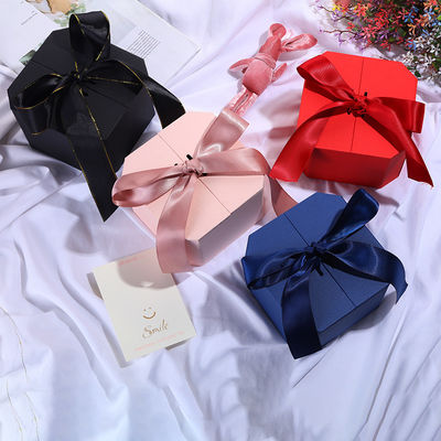 Custom Boutique Luxury Matt Jewelry Gift Box with Magnetic Closure and Black Ribbon