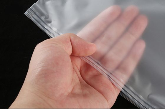 Eco-friendly Zip Lock and Bag With Valve for Customized Printed Packaging Tshirt Clothes